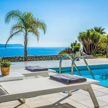 Sleeps 6 Pool Air Con Wifi ヴィラ