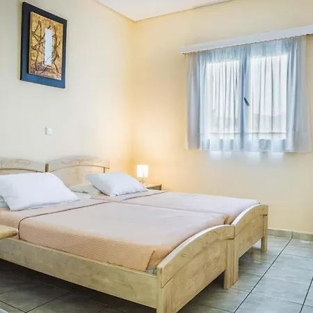 Sleeps 6 Pool Air Con Wifi Karavádhos