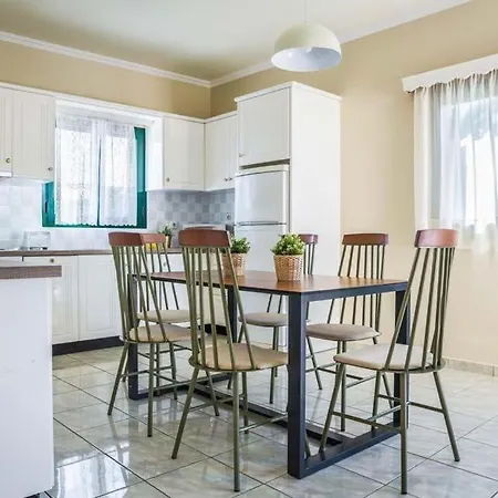 ヴィラ Sleeps 6 Pool Air Con Wifi Karavádhos