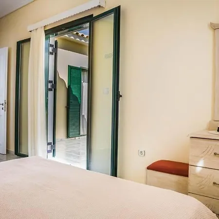 Sleeps 6 Pool Air Con Wifi ヴィラ *